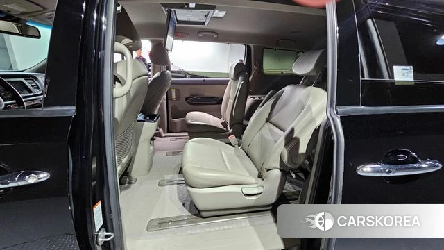 Kia The New Carnival 2018 Черный из Кореи, фото 2