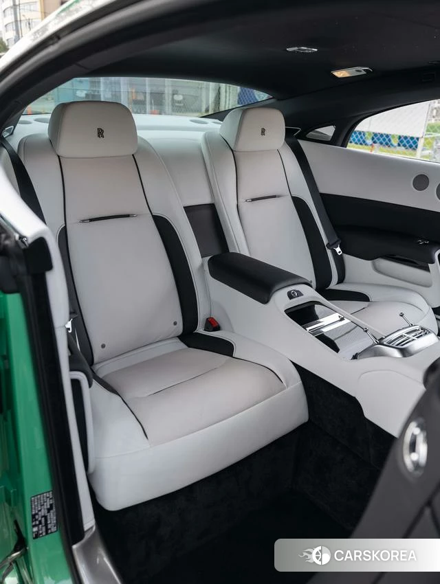 Rolls-Royce Phantom 2024 Зеленый из Китая, фото 2