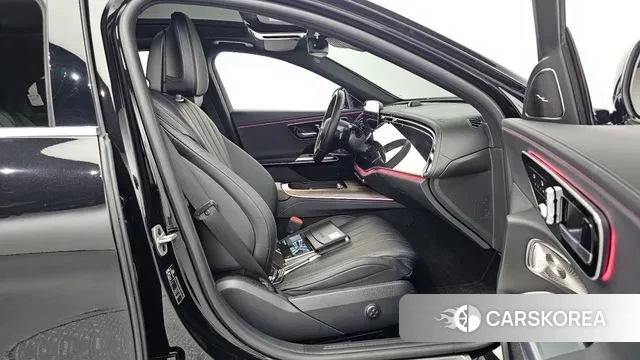 Mercedes-Benz E-Class W214 2024 Черный из Кореи, фото 2