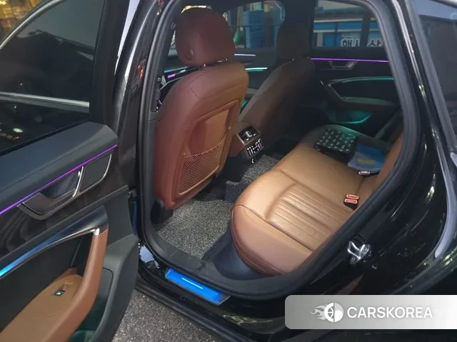 Audi A6 (C8) 2020 Черный из Кореи, фото 2