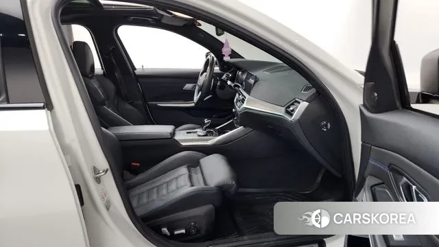 BMW 3 Series (G20) 2021 Белый из Кореи, фото 2