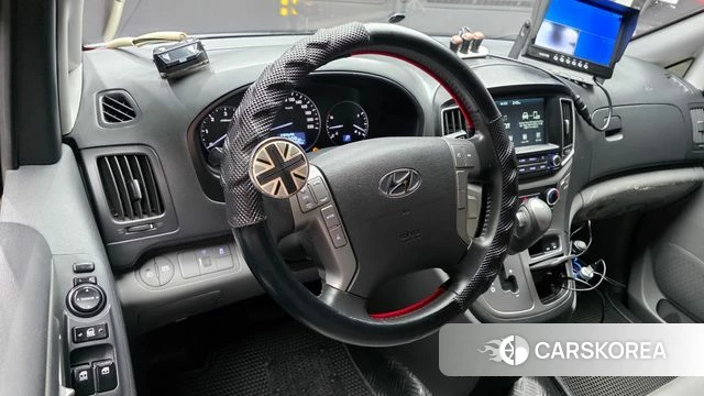 Hyundai The New Grand Starex 2020 Серебристо-серый из Кореи, фото 2