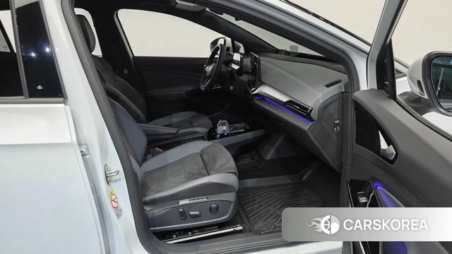 Volkswagen ID.4 2025 Белый из Кореи, фото 2