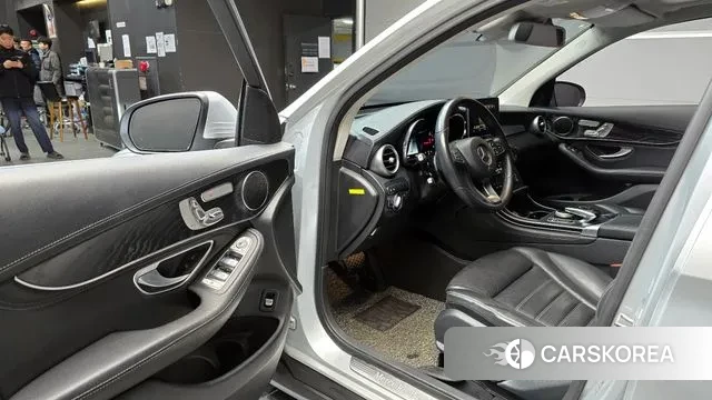 Mercedes-Benz GLC-Class X253 2018 Серебристо-серый из Кореи, фото 2