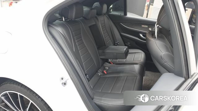 Mercedes-Benz E-Class W213 2023 Белый из Кореи, фото 2