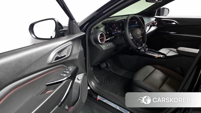 Chevrolet (GM Daewoo) Trax Crossover 2025 Черный из Кореи, фото 2