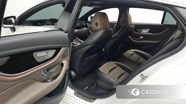 Mercedes-Benz AMG GT 2021 Белый из Кореи, фото 2