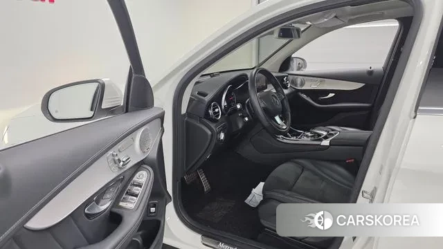 Mercedes-Benz GLC-Class X253 2019 Белый из Кореи, фото 2