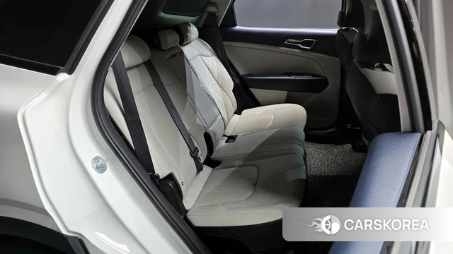 Kia Sportage 5th Generation 2023 Белый из Кореи, фото 2