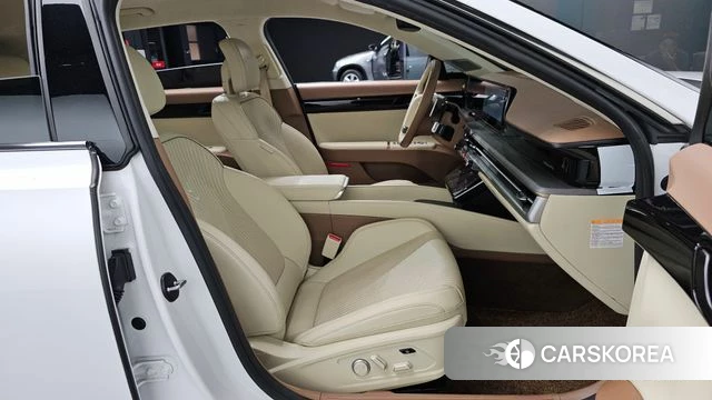Hyundai Grandeur Hybrid (GN7) 2024 Белый из Кореи, фото 2