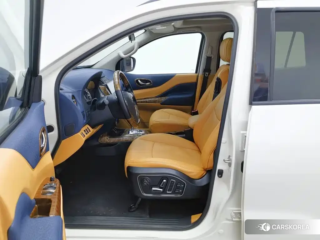 Nissan Terra 2023 Белый из Китая, фото 2