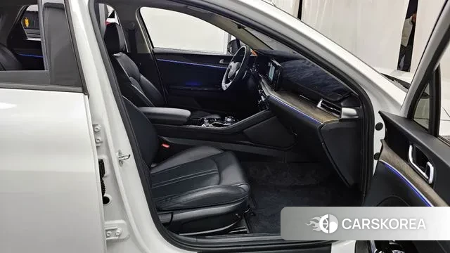 Kia K5 3rd generation 2021 Белый из Кореи, фото 2