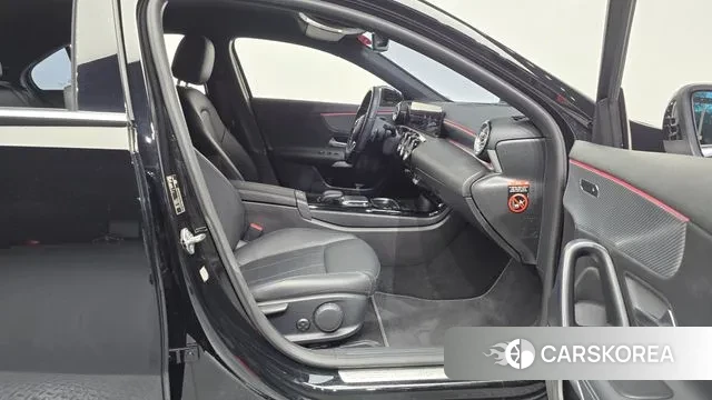 Mercedes-Benz A-Class W177 2022 Черный из Кореи, фото 2