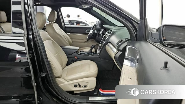 Ford Explorer 2018 Черный из Кореи, фото 2