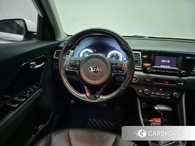 Kia Niro 2018 Белый из Кореи, фото 2
