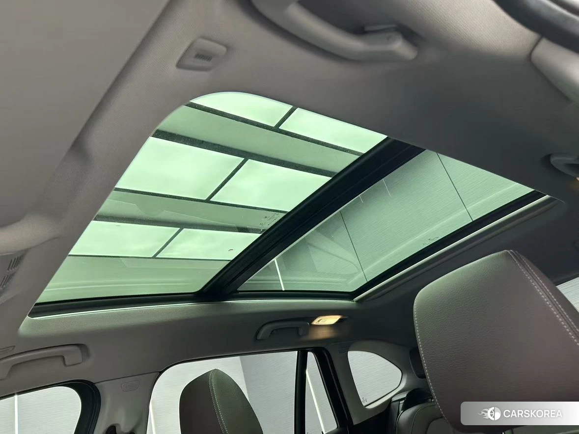 BMW X1 2021 Белый из Китая, фото 2