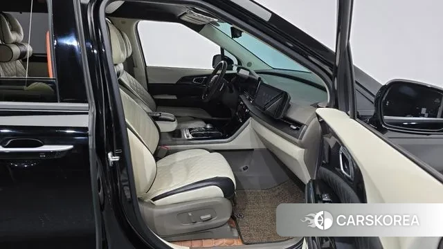 Kia Carnival 4th generation 2021 Черный из Кореи, фото 2