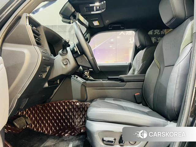 Lexus GX 2025 Черный из Китая, фото 2