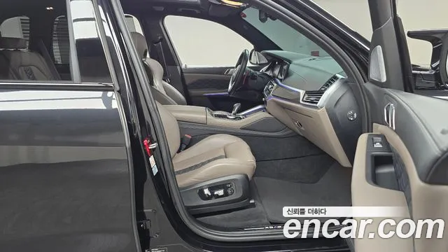 BMW X5M (G05) 2021 Черный из Кореи, фото 2