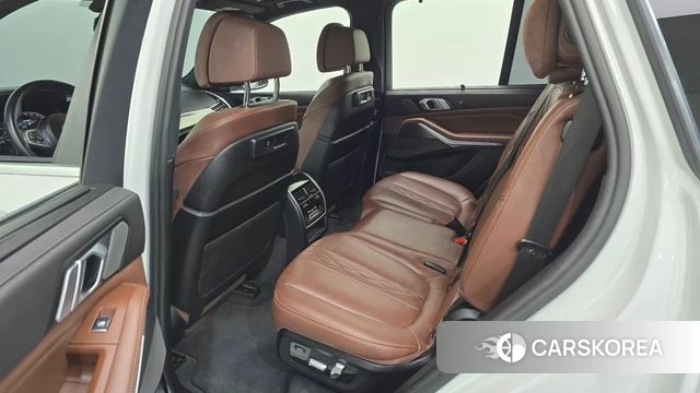 BMW X5 (G05) 2023 Белый из Кореи, фото 2