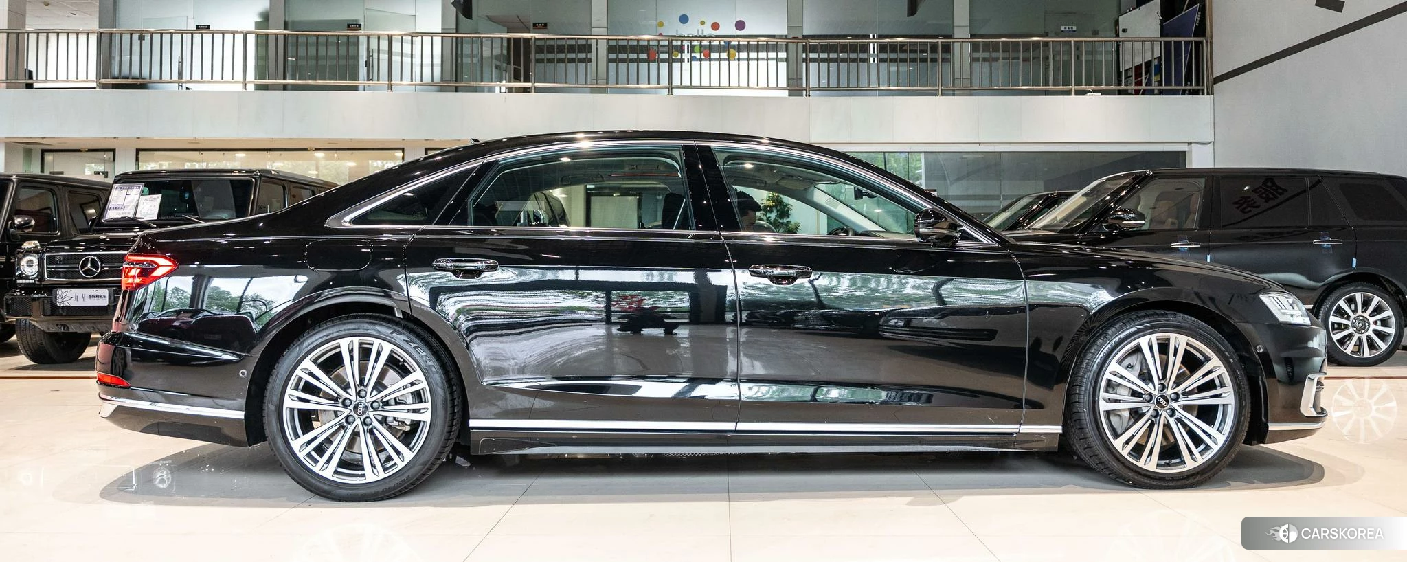 Audi A8 2020 Черный из Китая, фото 2
