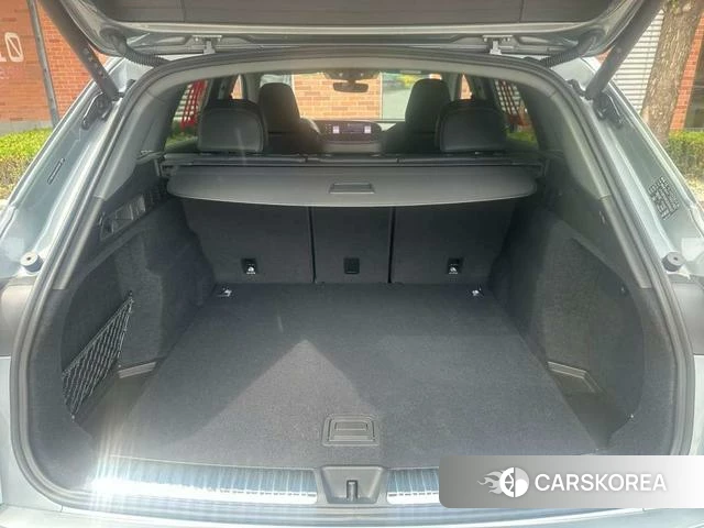 Audi Q5L 2026 Серебристо-серый из Китая, фото 2