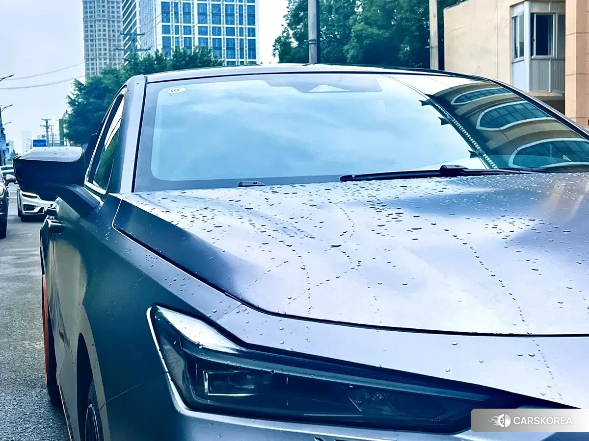 Chang'an UNI-V 2022 Silver/gray из Китая, фото 2