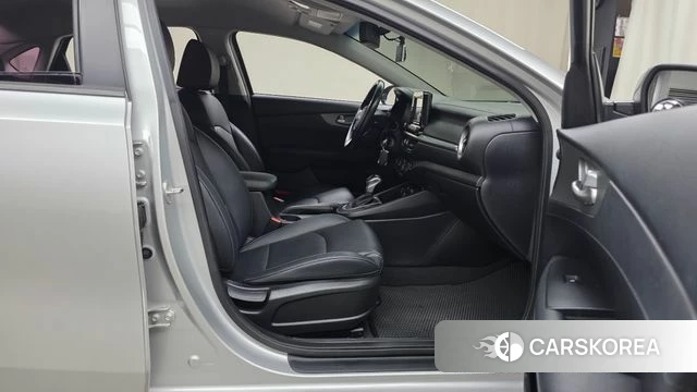 Kia Come New K3 2018 Серебряный из Кореи, фото 2