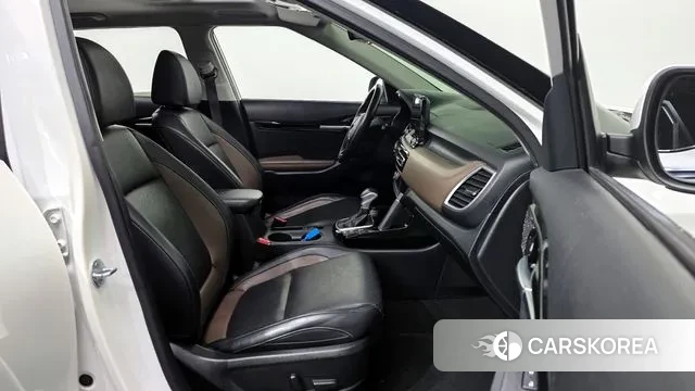 Kia Seltos 2022 Белый из Кореи, фото 2