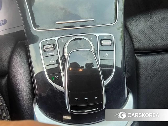 Mercedes-Benz C-Class W205 2018 Серебряный из Кореи, фото 2