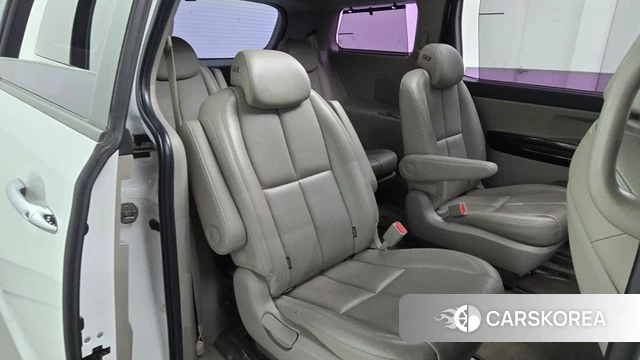 Kia The New Carnival 2019 Белый из Кореи, фото 2
