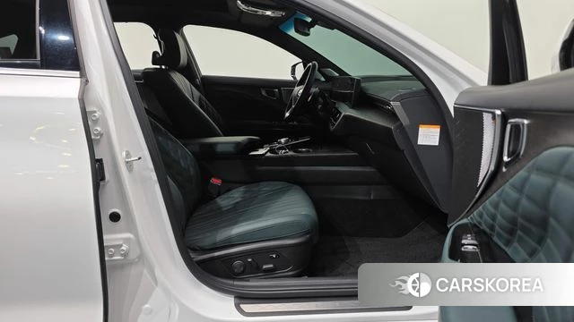 Kia K8 Hybrid 2023 Белый из Кореи, фото 2