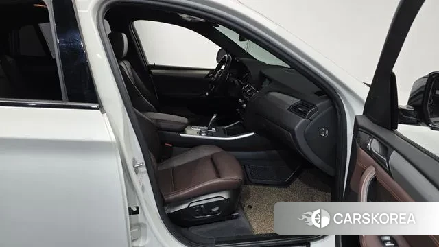 BMW X4 (F26) 2018 Белый из Кореи, фото 2