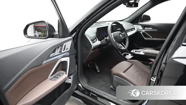 BMW X1 (U11) 2025 Черный из Кореи, фото 2