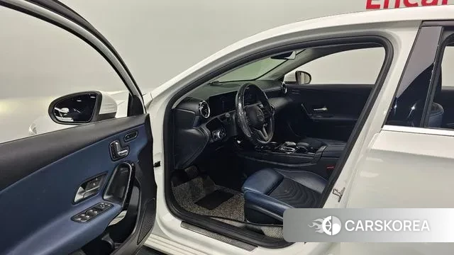 Mercedes-Benz A-Class W177 2019 Белый из Кореи, фото 2