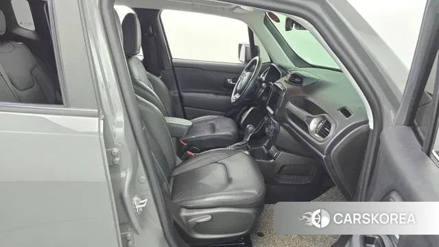 Jeep Renegade id 3138941 из Кореи 2