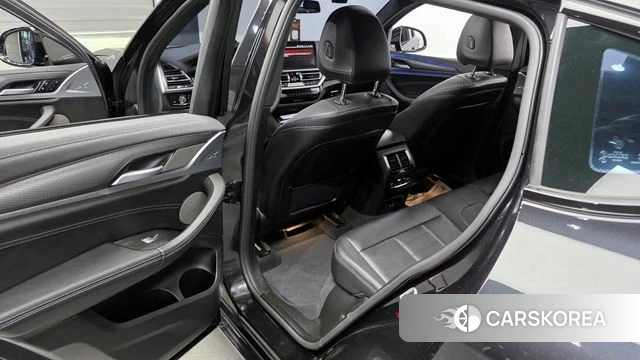 BMW X4 (G02) 2025 Черный из Кореи, фото 2