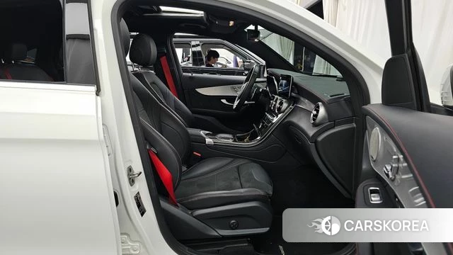 Mercedes-Benz GLC-Class X253 2021 Белый из Кореи, фото 2