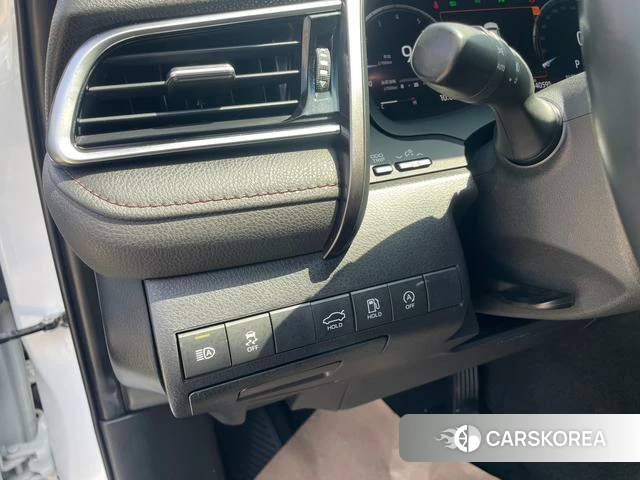 Toyota Camry 2023 Белый из Китая, фото 2