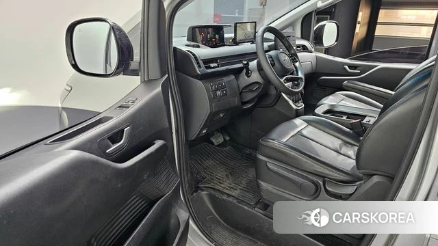 Hyundai Staria 2021 Серебряный из Кореи, фото 2