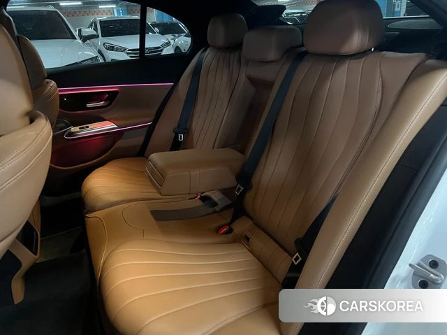 Mercedes-Benz E-Class W214 2024 Белый из Кореи, фото 2
