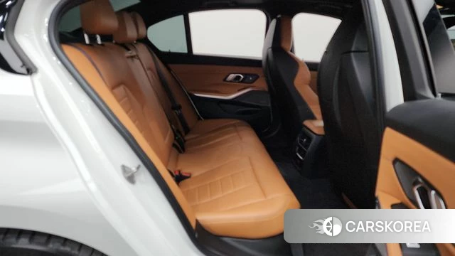 BMW 3 Series (G20) 2022 Белый из Кореи, фото 2