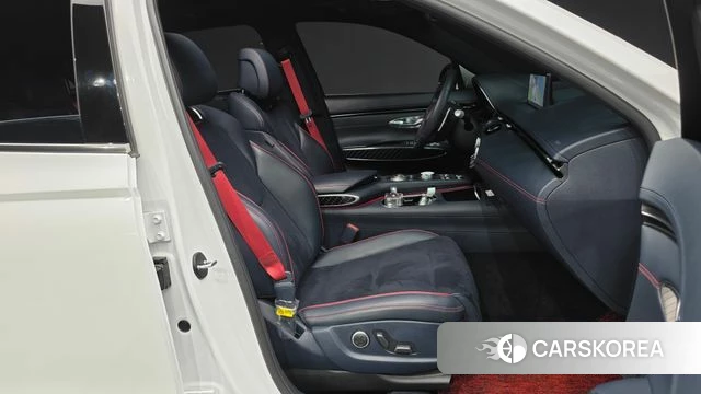 Genesis GV70 2021 Белый из Кореи, фото 2