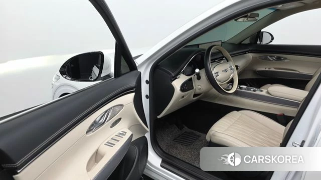 Genesis GV70 2021 Белый из Кореи, фото 2