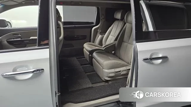 Kia The New Carnival 2018 Белый из Кореи, фото 2