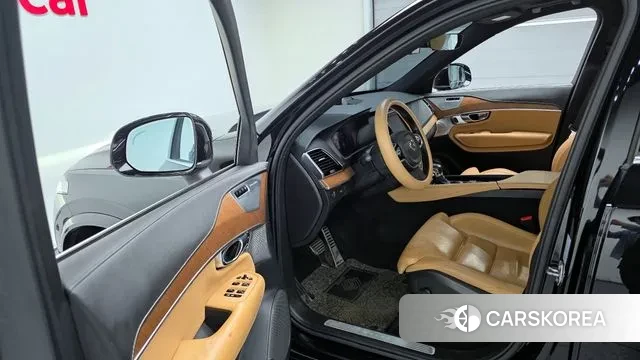 Volvo XC90 second Generation 2019 Черный из Кореи, фото 2