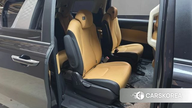 Kia Carnival 4th generation 2022 Серый из Кореи, фото 2