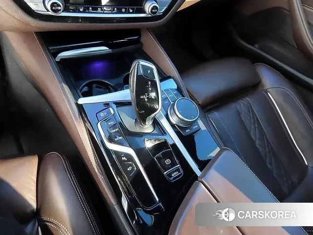 BMW 5 Series (G30) 2020 Черный из Кореи, фото 2