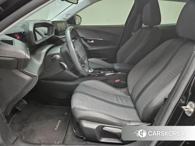 Peugeot e-2008 second generation 2022 Черный из Кореи, фото 2