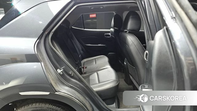 Hyundai Venue 2021 Серый из Кореи, фото 2